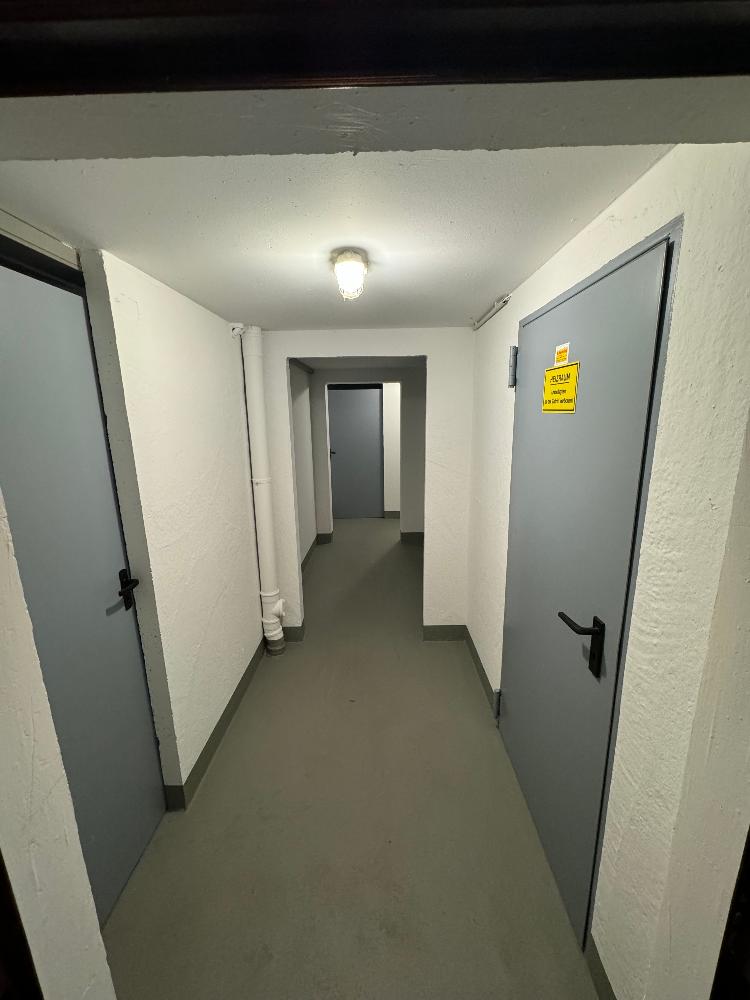 Kellerflur der Gemeinschaft